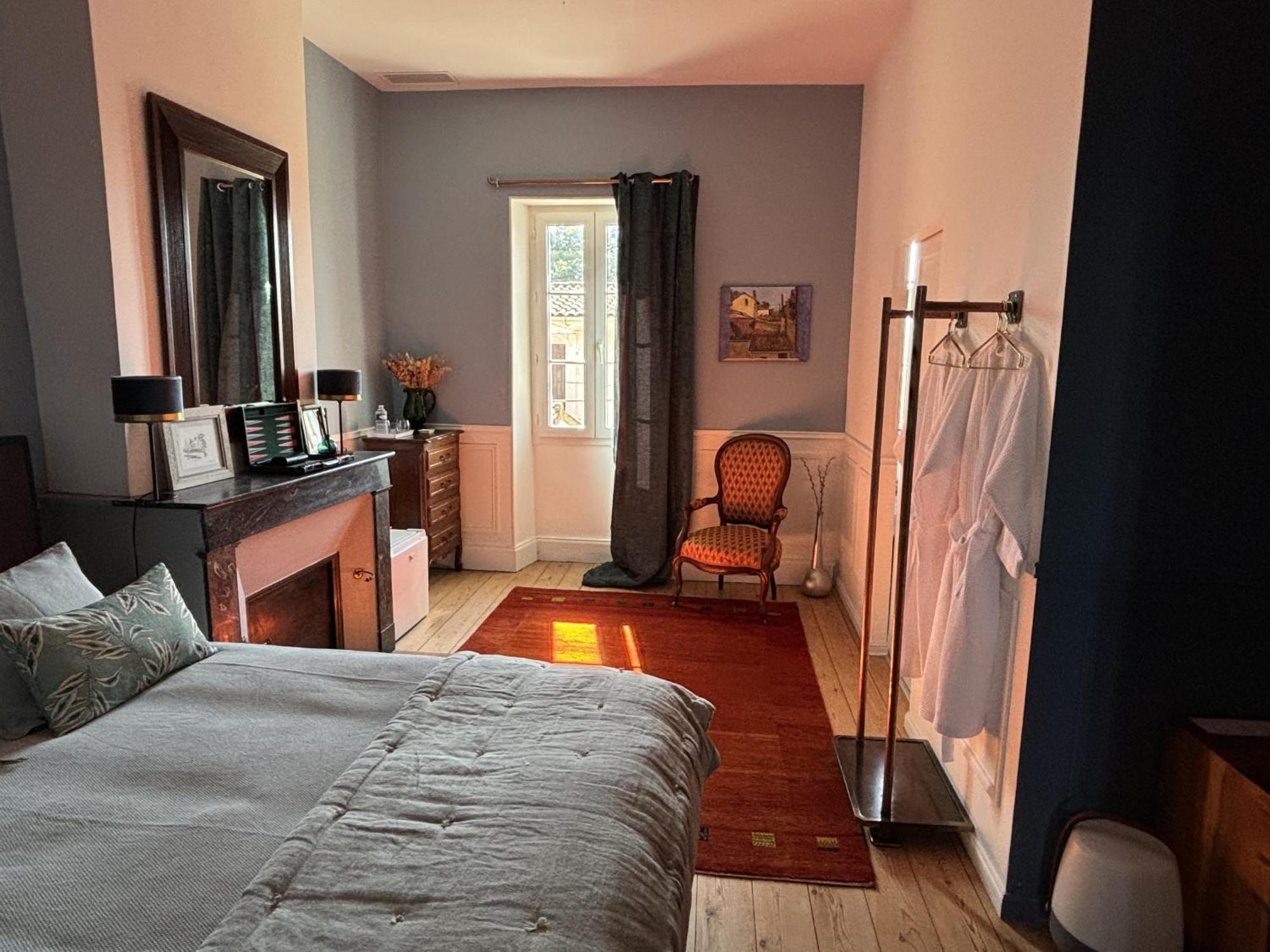 Maison Jeroboam Saint Estephe Ruang foto