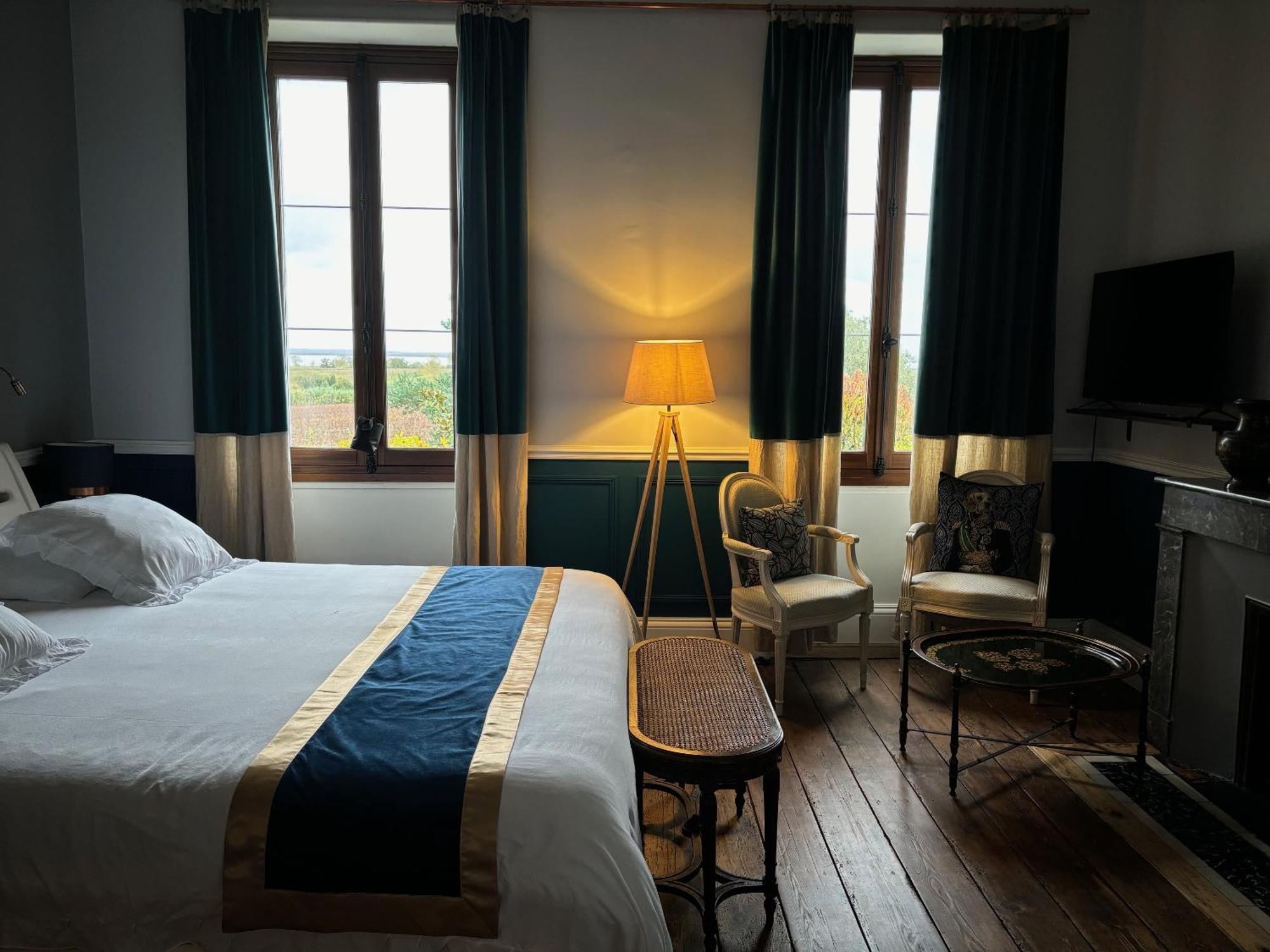 Maison Jeroboam Saint Estephe Bagian luar foto