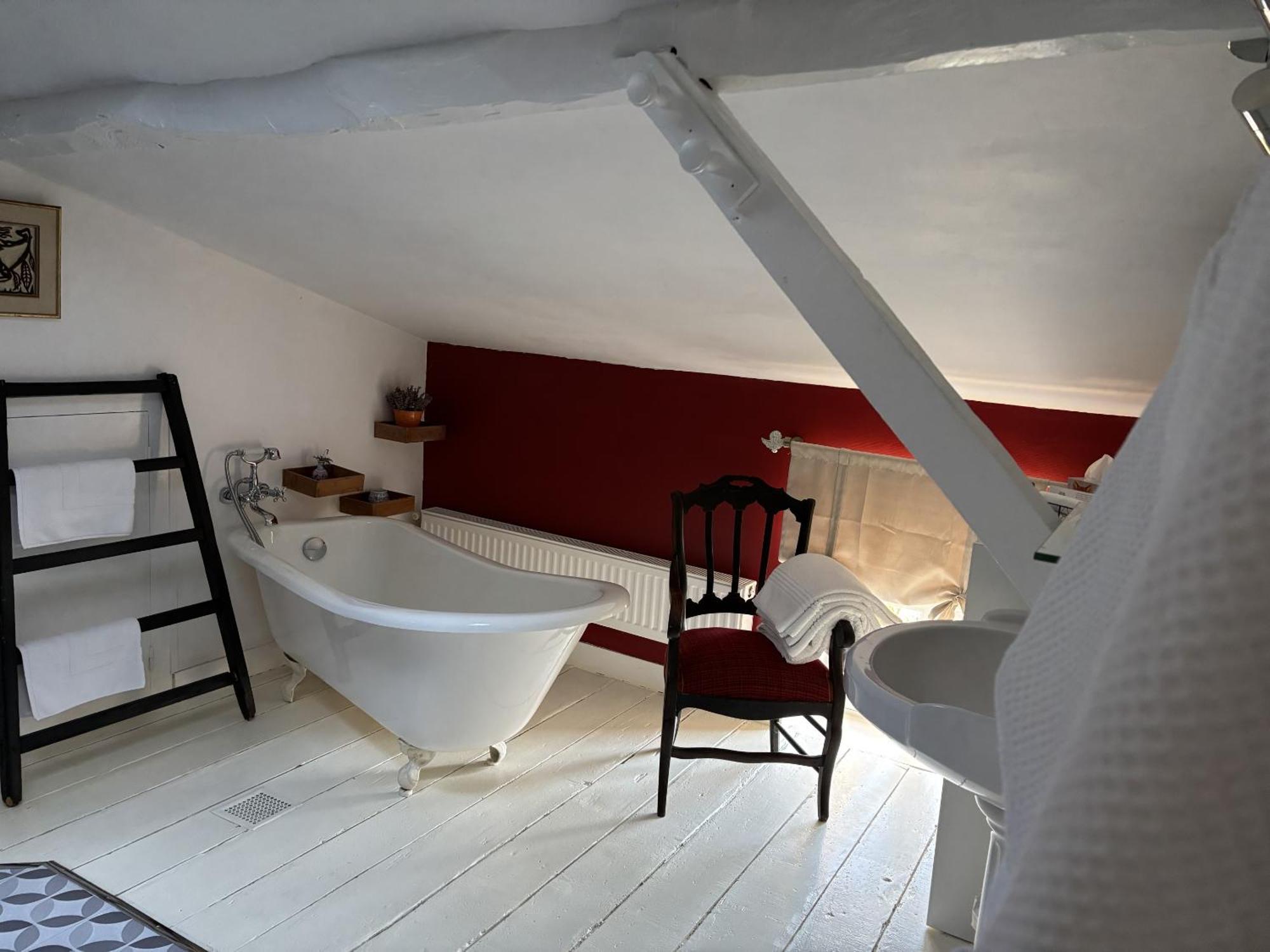 Maison Jeroboam Saint Estephe Bagian luar foto