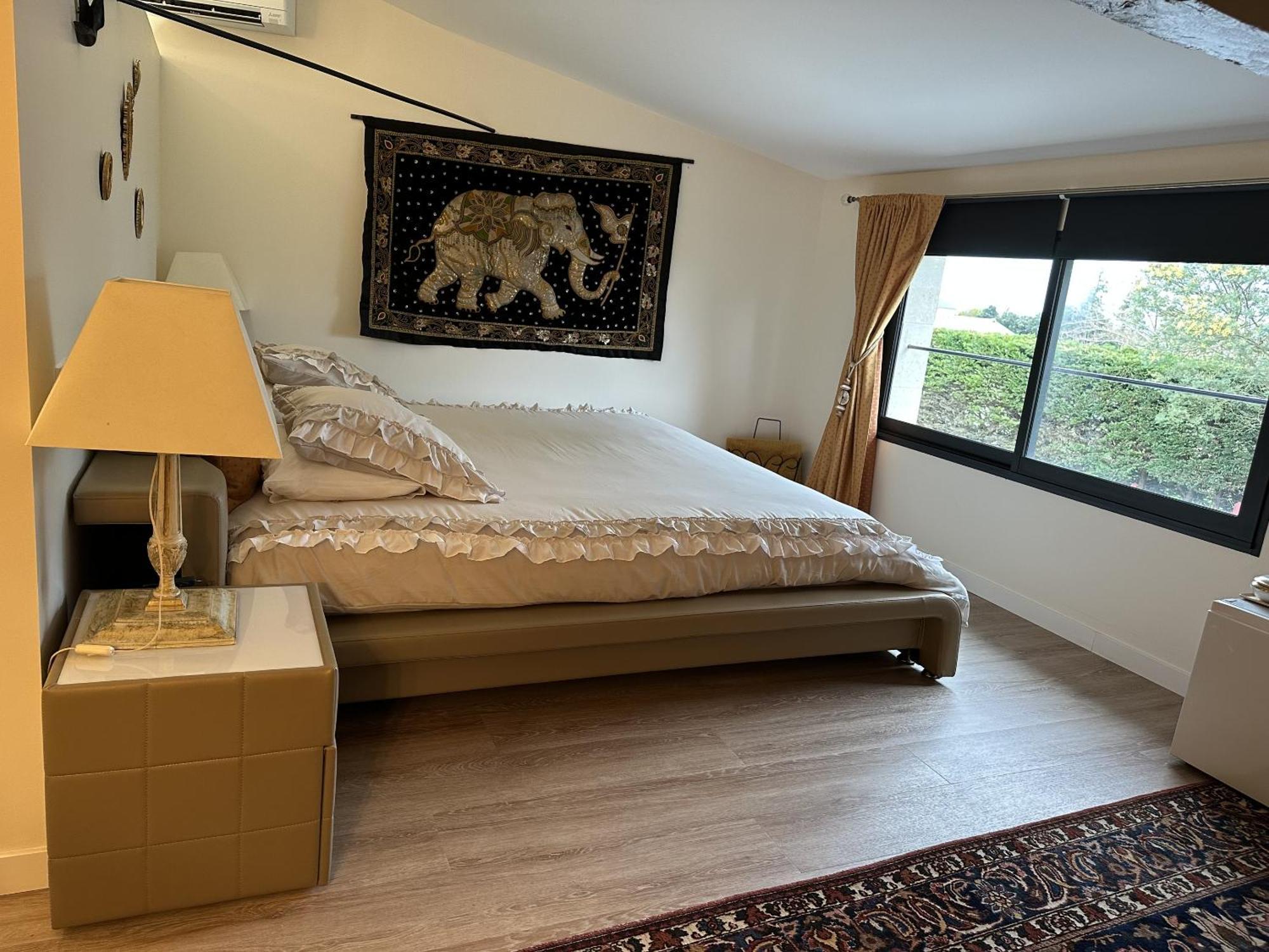 Maison Jeroboam Saint Estephe Bagian luar foto