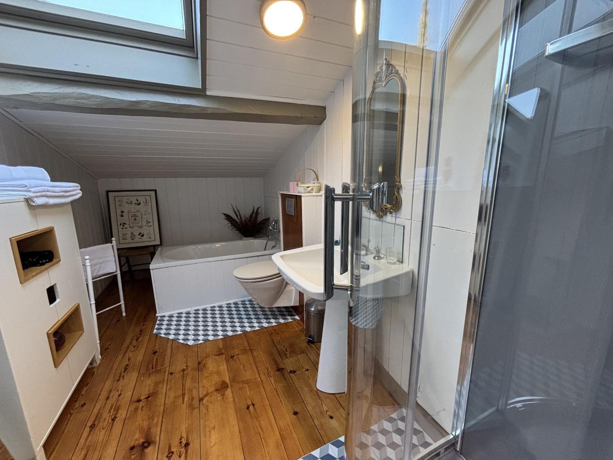 Maison Jeroboam Saint Estephe Ruang foto