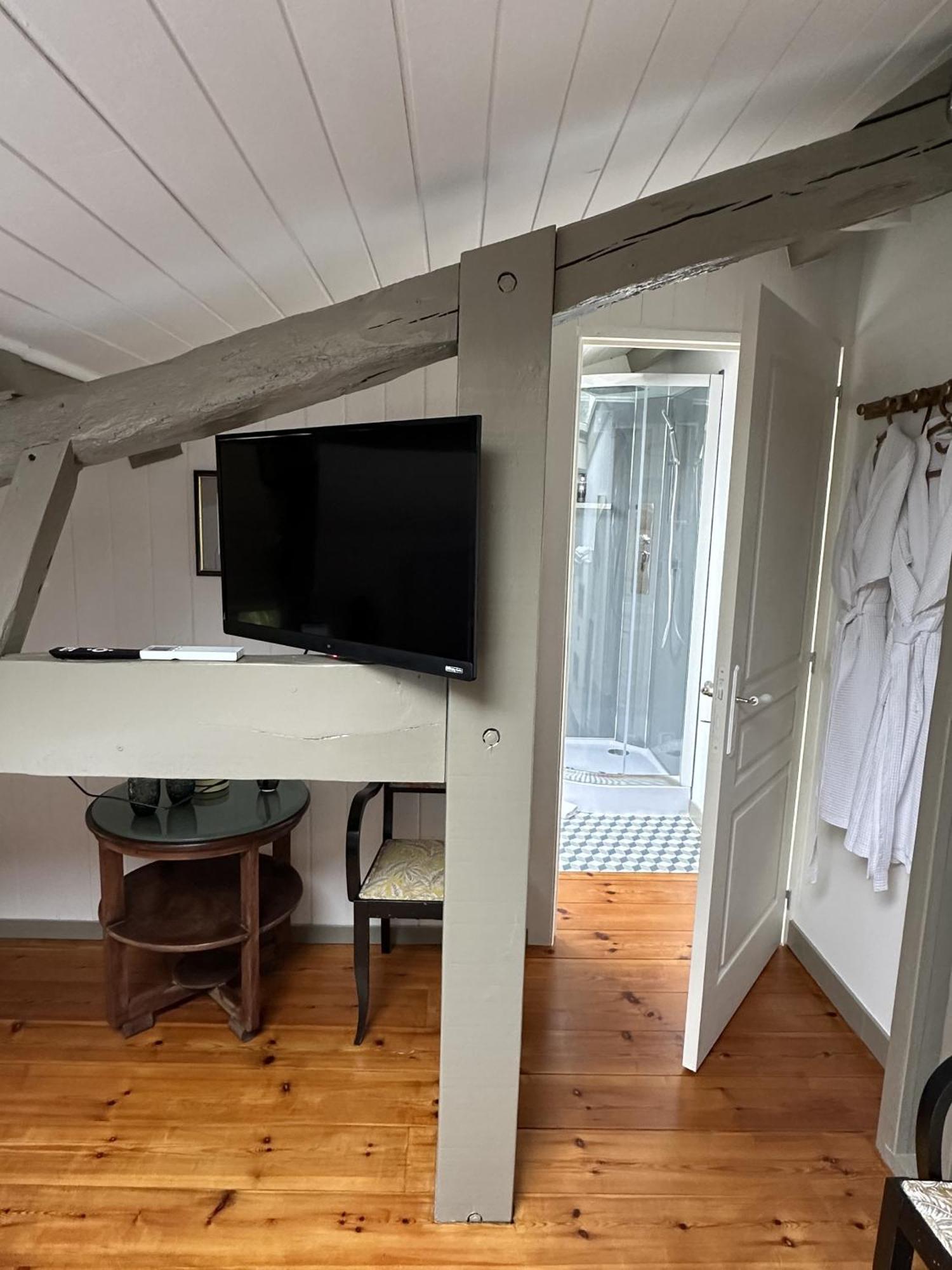 Maison Jeroboam Saint Estephe Ruang foto